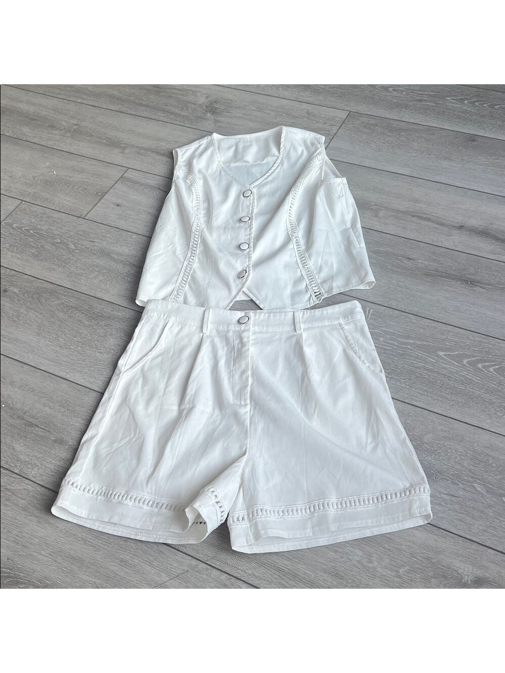 Unbranded Two piece White Women's Shorts and vest set size large - Picture 3 of 10